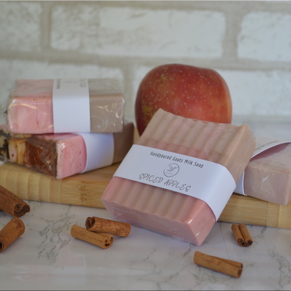 Caramel Macchiato โ๏ธ Hand-poured Artisanal Goats Milk Soap - Picture 5 of 6